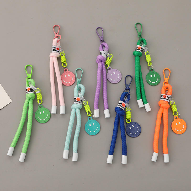 Wholesale Smiling Face Water Bottle Keychain - Customized Alloy Car Accessory for Promotio<i></i>nal Gifts